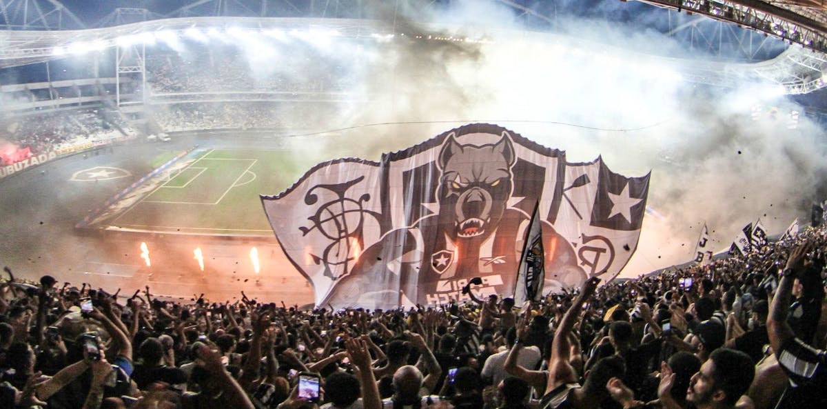 Pressão no líder! Botafogo recebe o Goiás nesta segunda-feira pelo Brasileirão 2023