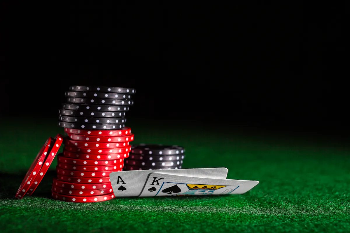 Does ace tracking in blackjack give good returns?
