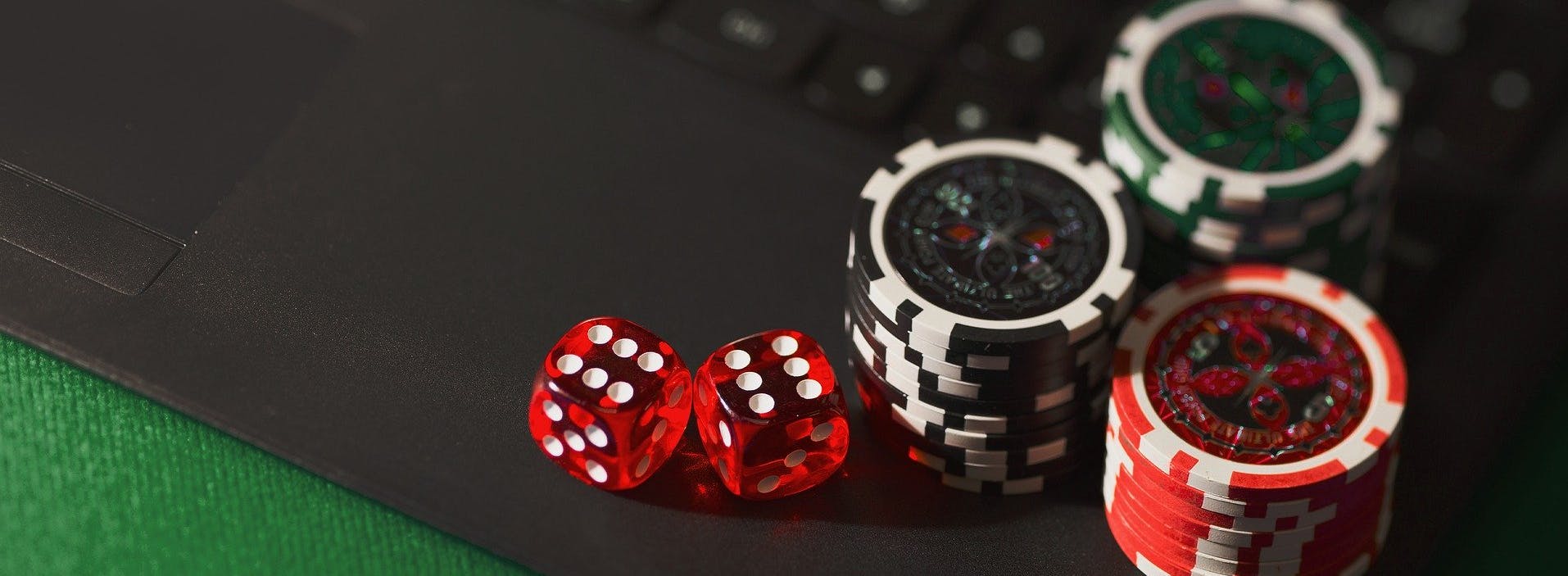 Use these 3 tips to win at live casinos