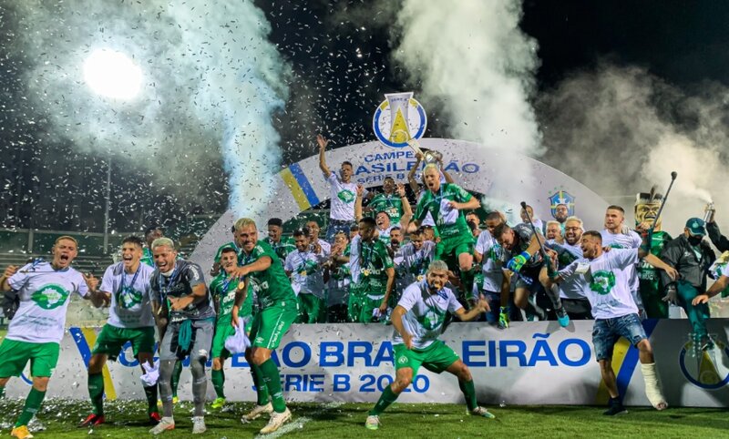 Com Gol Nos Acréscimos, Chapecoense Conquista O Título Da Série B 2020 ...